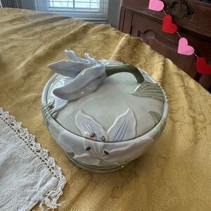 Floral porcelain Lidded Bowl/Jar